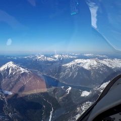Flugwegposition um 14:45:22: Aufgenommen in der Nähe von Gemeinde Stans, Österreich in 2850 Meter